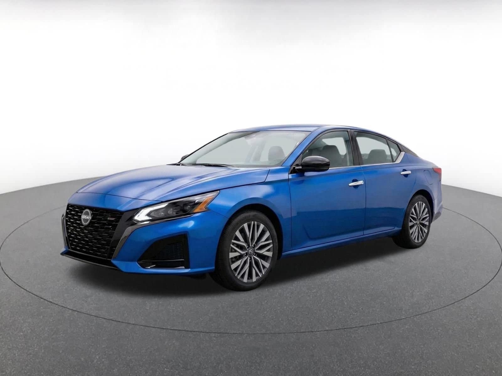 Thumbnail: 2025 Nissan Altima - 3