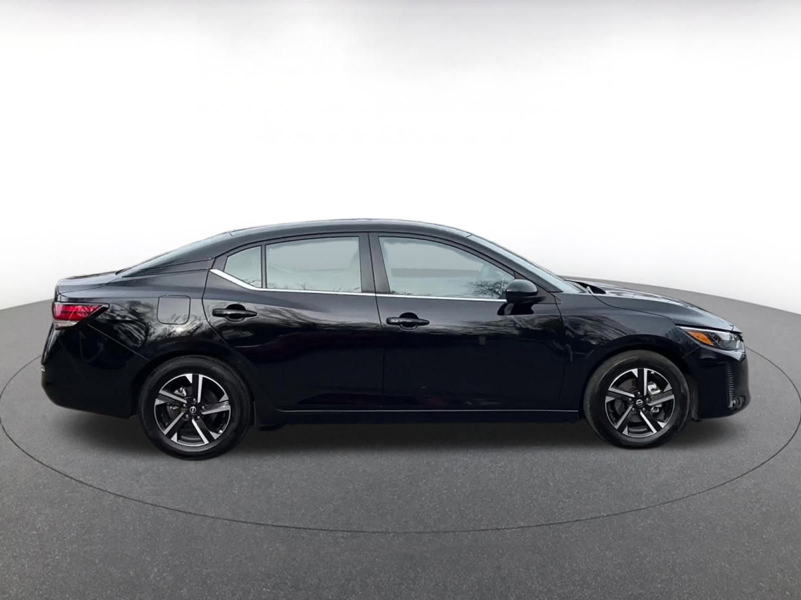 Thumbnail: 2025 Nissan Sentra - 16