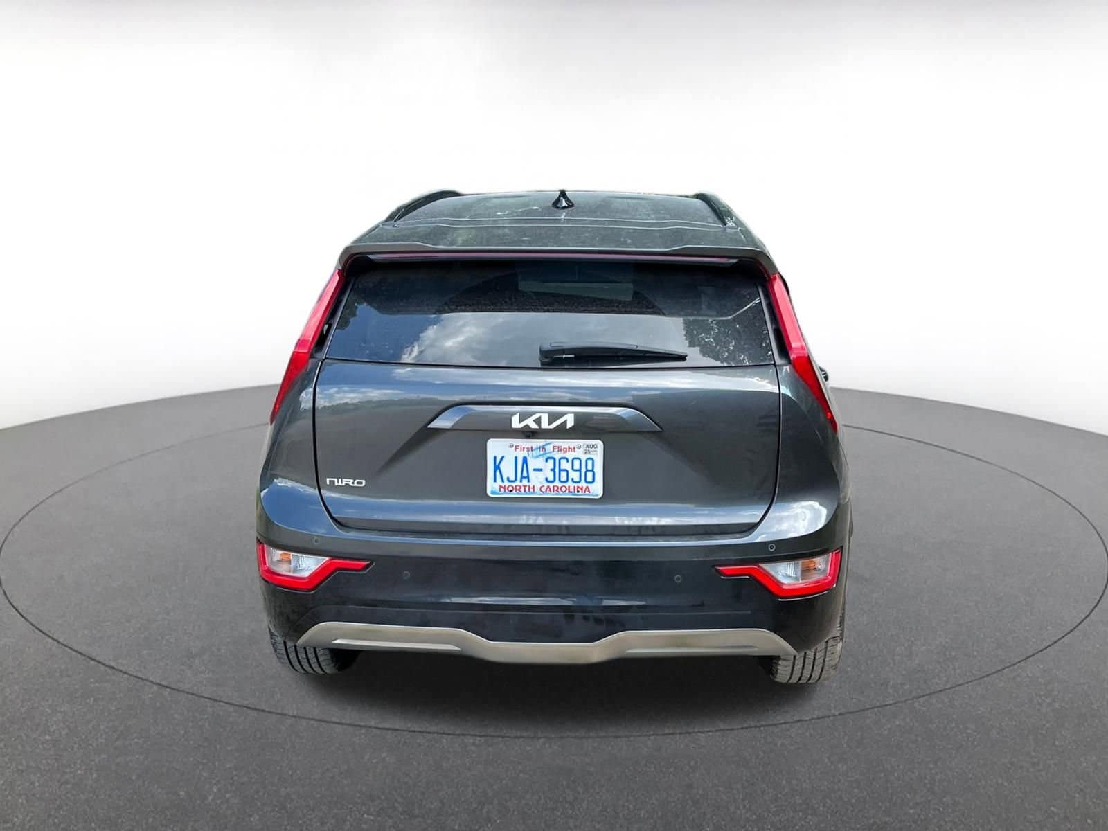 Thumbnail: 2023 Kia Niro - 11