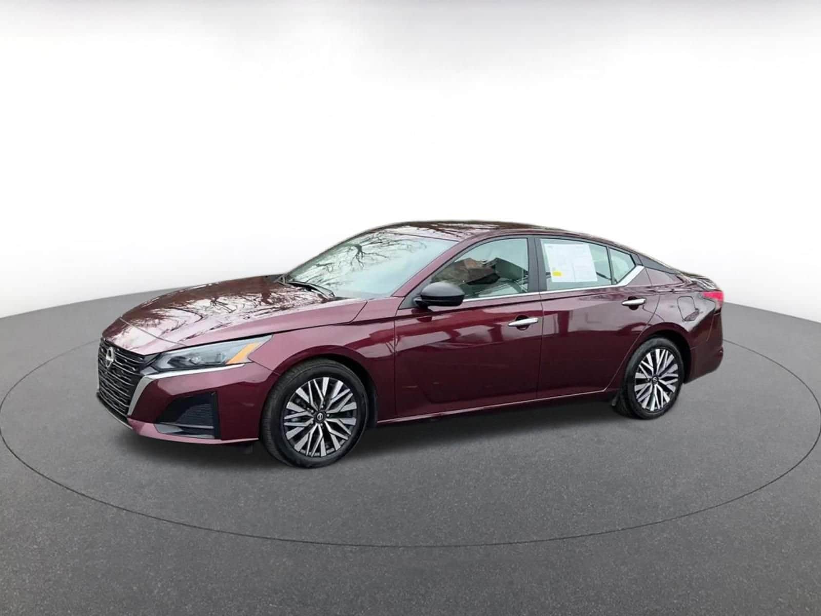 Thumbnail: 2025 Nissan Altima - 8