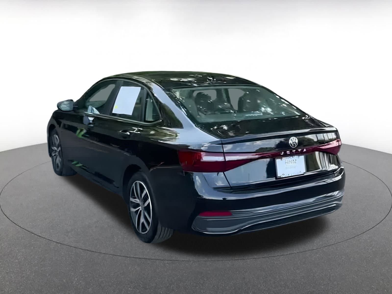 Thumbnail: 2025 Volkswagen Jetta - 9