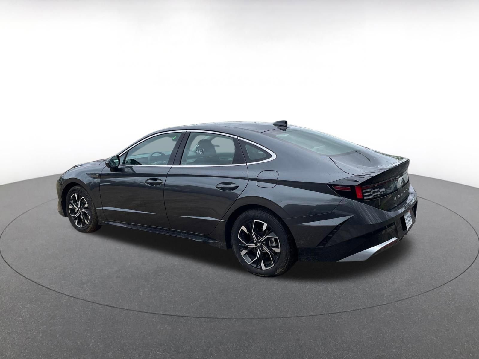 Thumbnail: 2025 Hyundai Sonata - 10