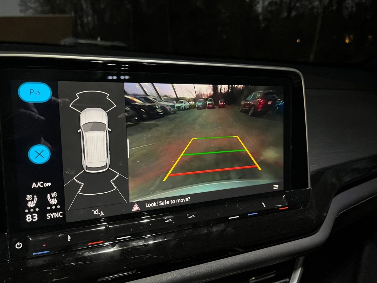 Thumbnail: 2025 Volkswagen Atlas - 17