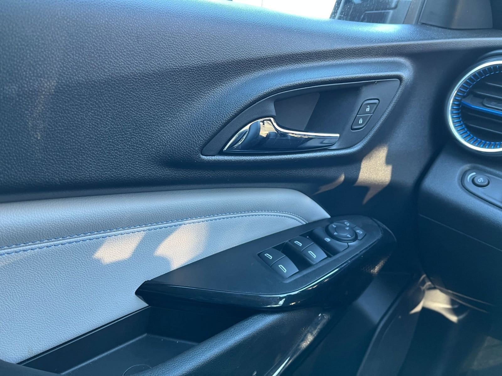 Thumbnail: 2025 Chevrolet Trax - 18