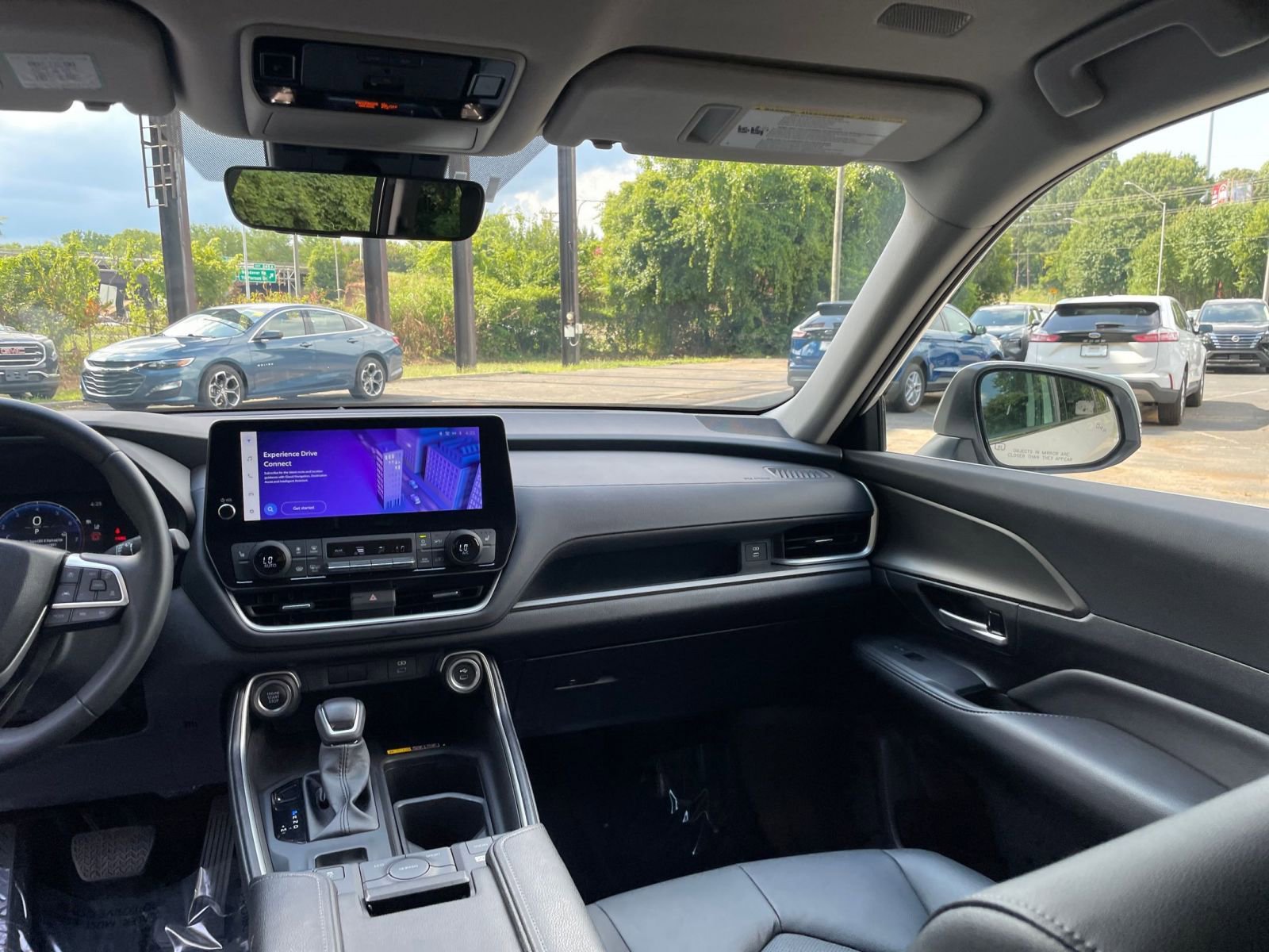 Thumbnail: 2024 Toyota Grand Highlander - 31