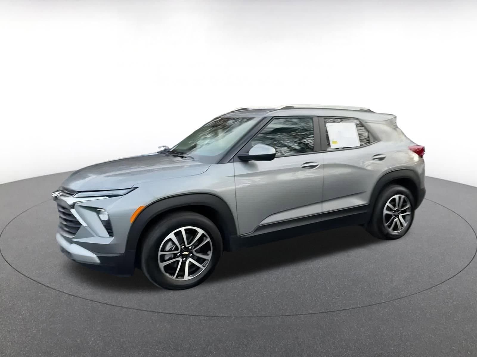 Thumbnail: 2025 Chevrolet TrailBlazer - 8