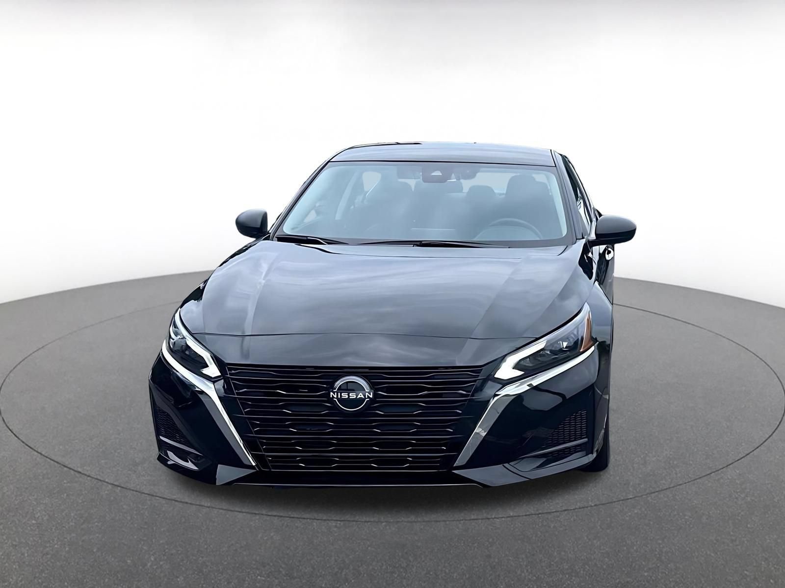 Thumbnail: 2025 Nissan Altima - 14