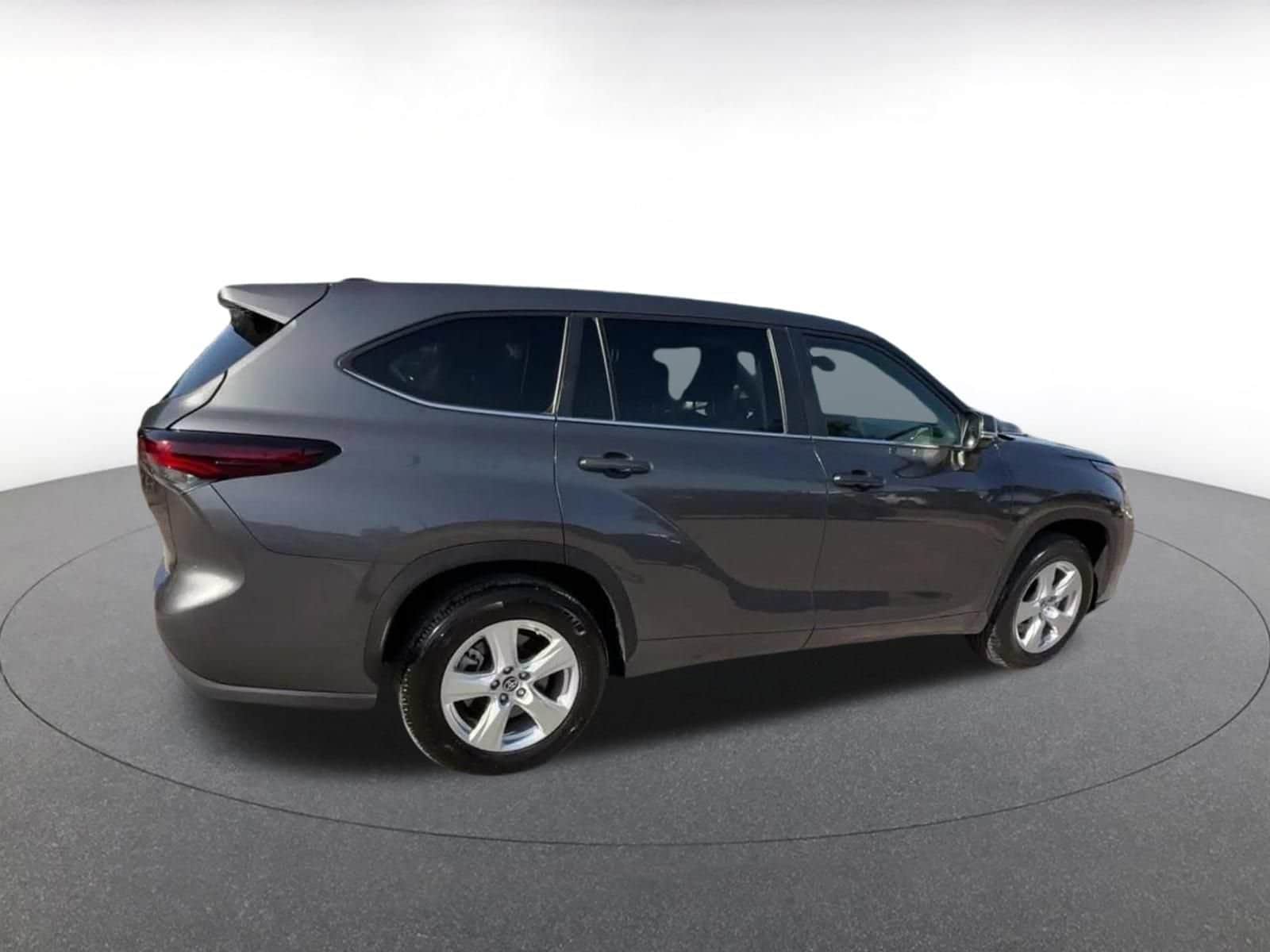 Thumbnail: 2025 Toyota Highlander - 12