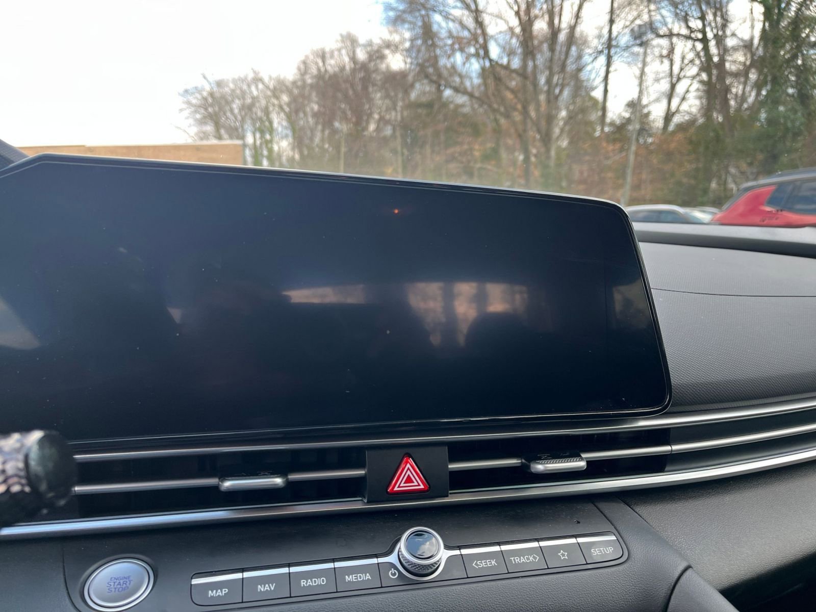 Thumbnail: 2025 Hyundai Elantra - 17