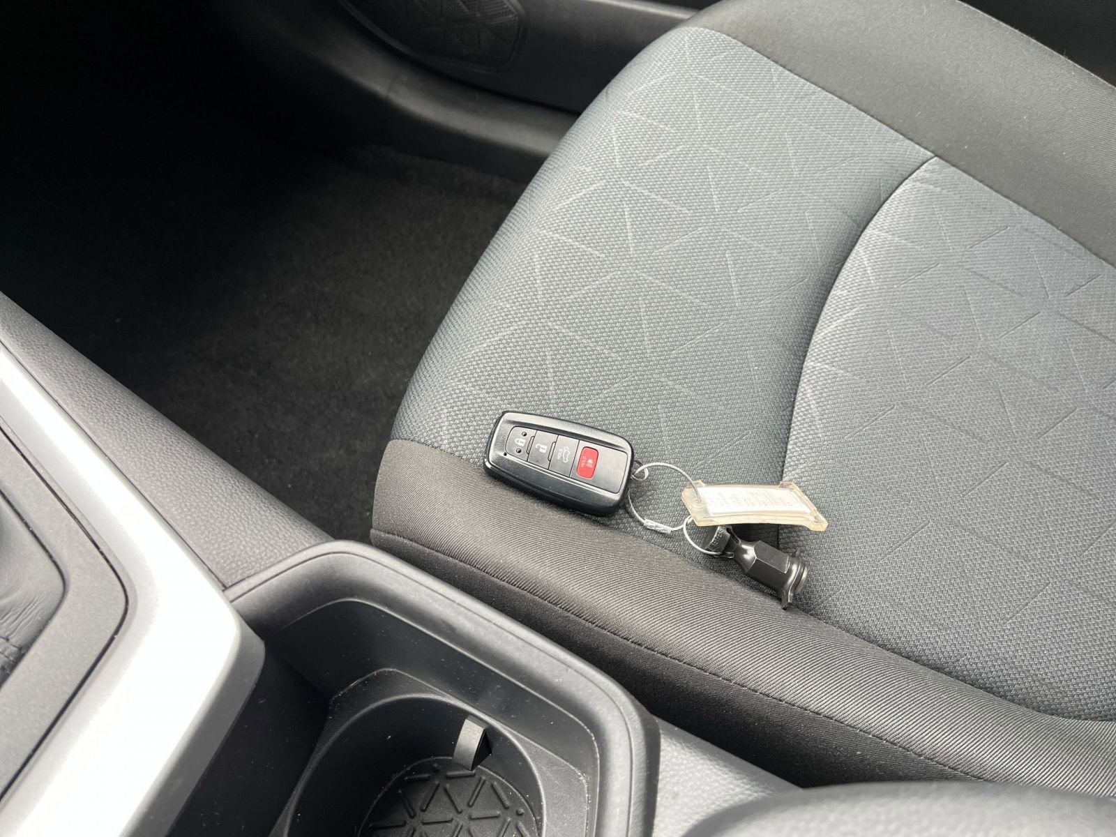 Thumbnail: 2025 Toyota RAV4 - 22