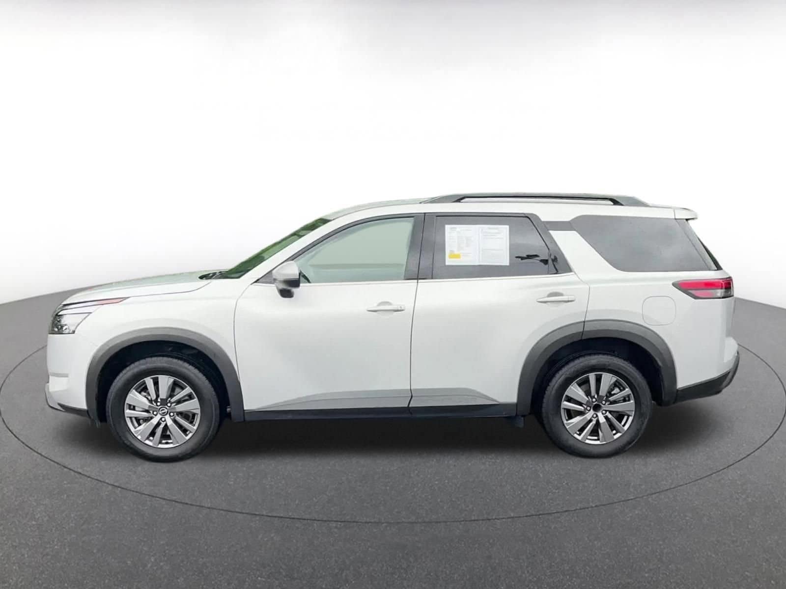 Thumbnail: 2025 Nissan Pathfinder - 9