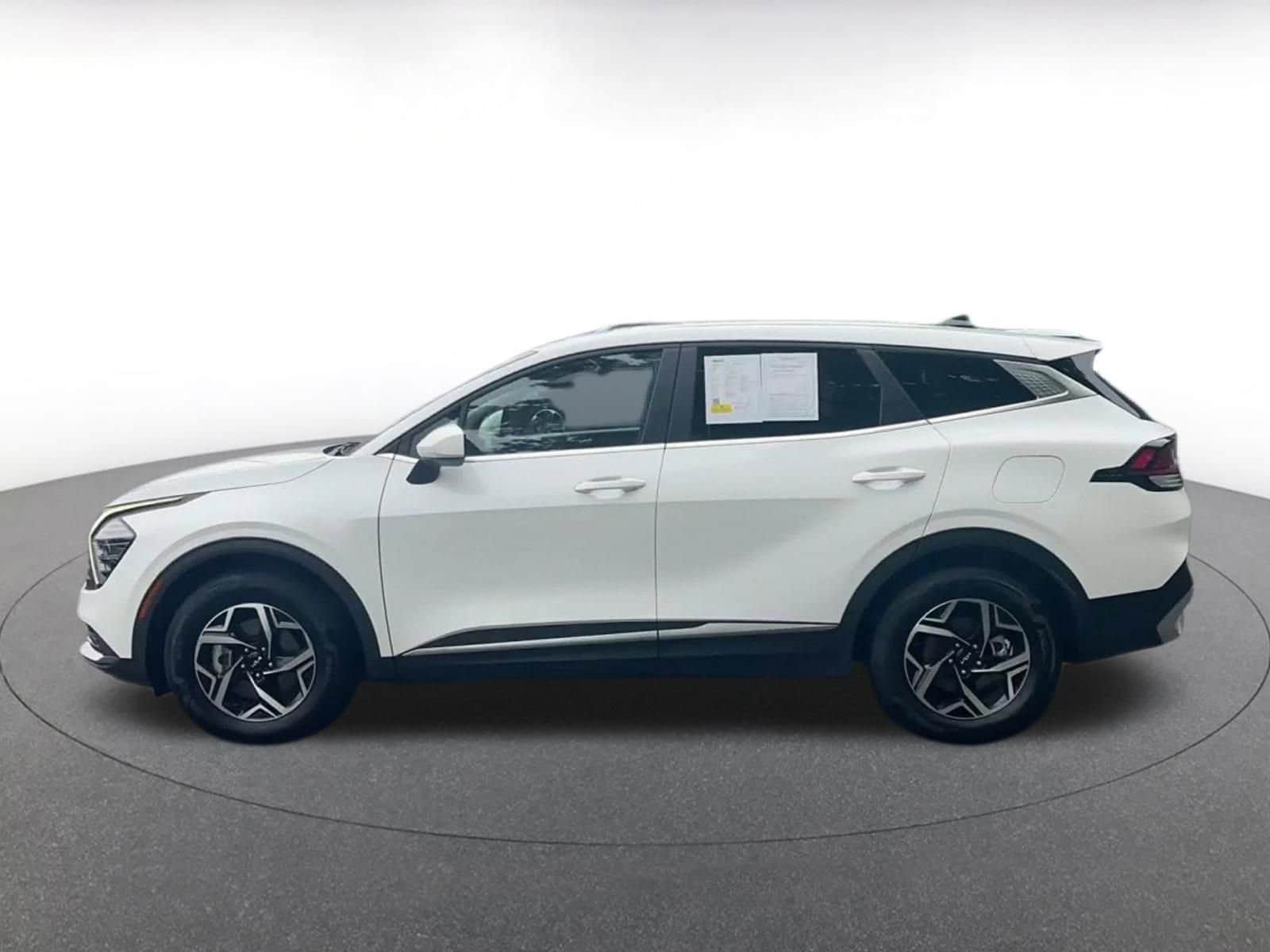 Thumbnail: 2025 Kia Sportage - 9