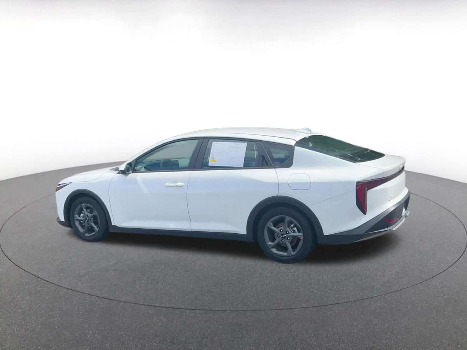 Thumbnail: 2025 Kia K4 - 10