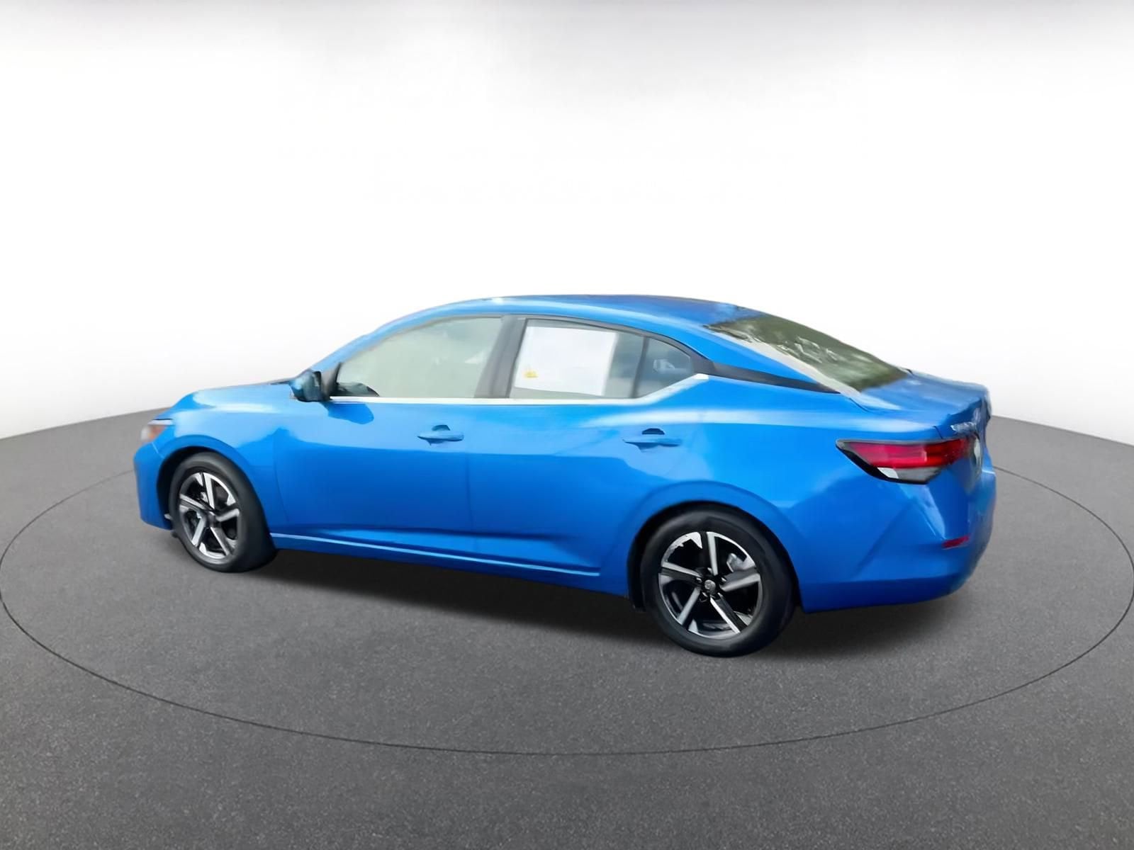 Thumbnail: 2025 Nissan Sentra - 9