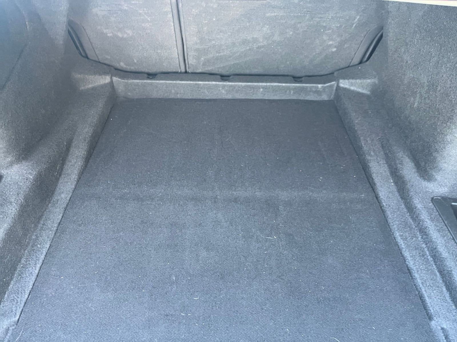 Thumbnail: 2024 Cadillac CT4 - 32