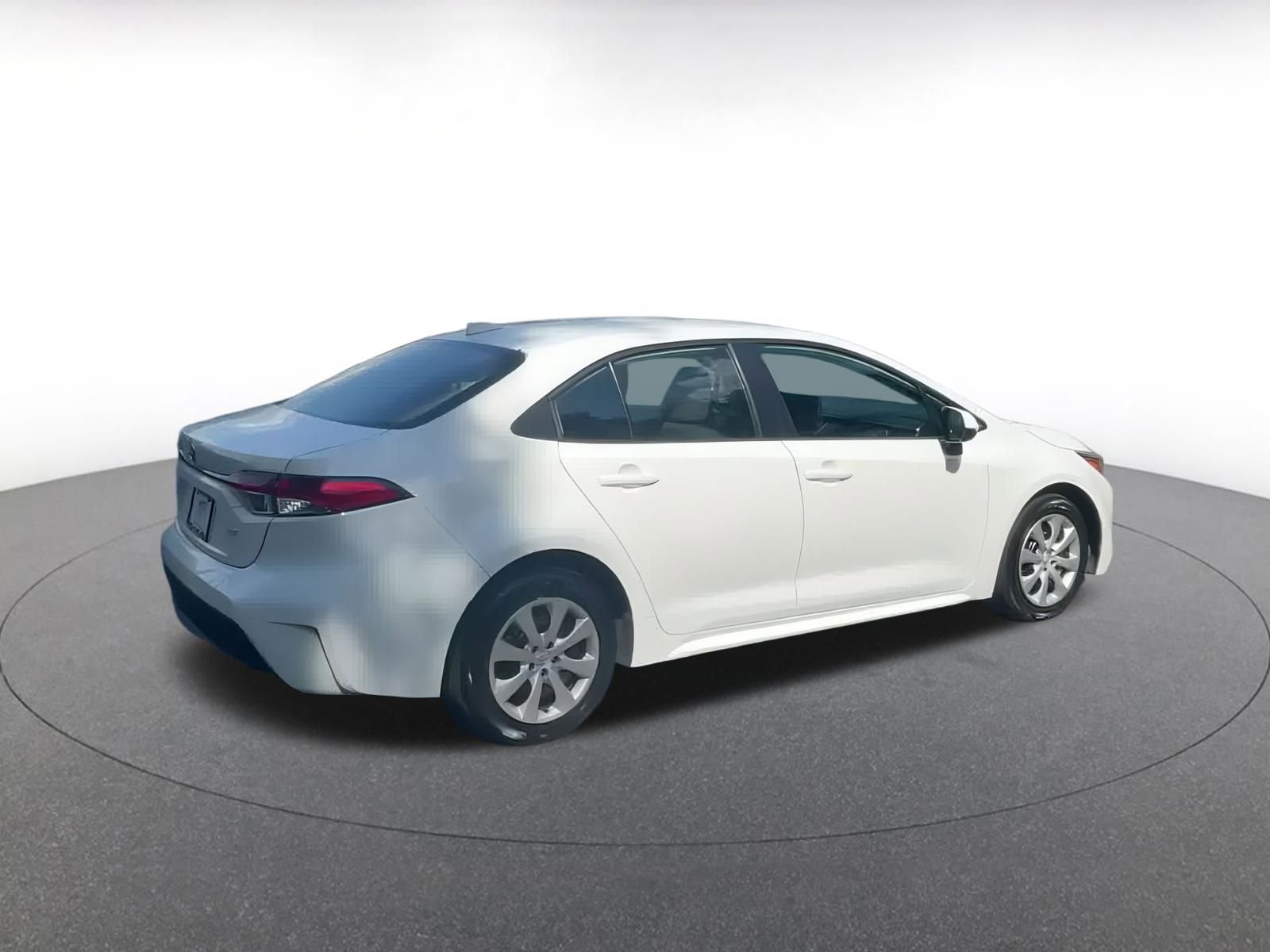 Thumbnail: 2024 Toyota Corolla - 15