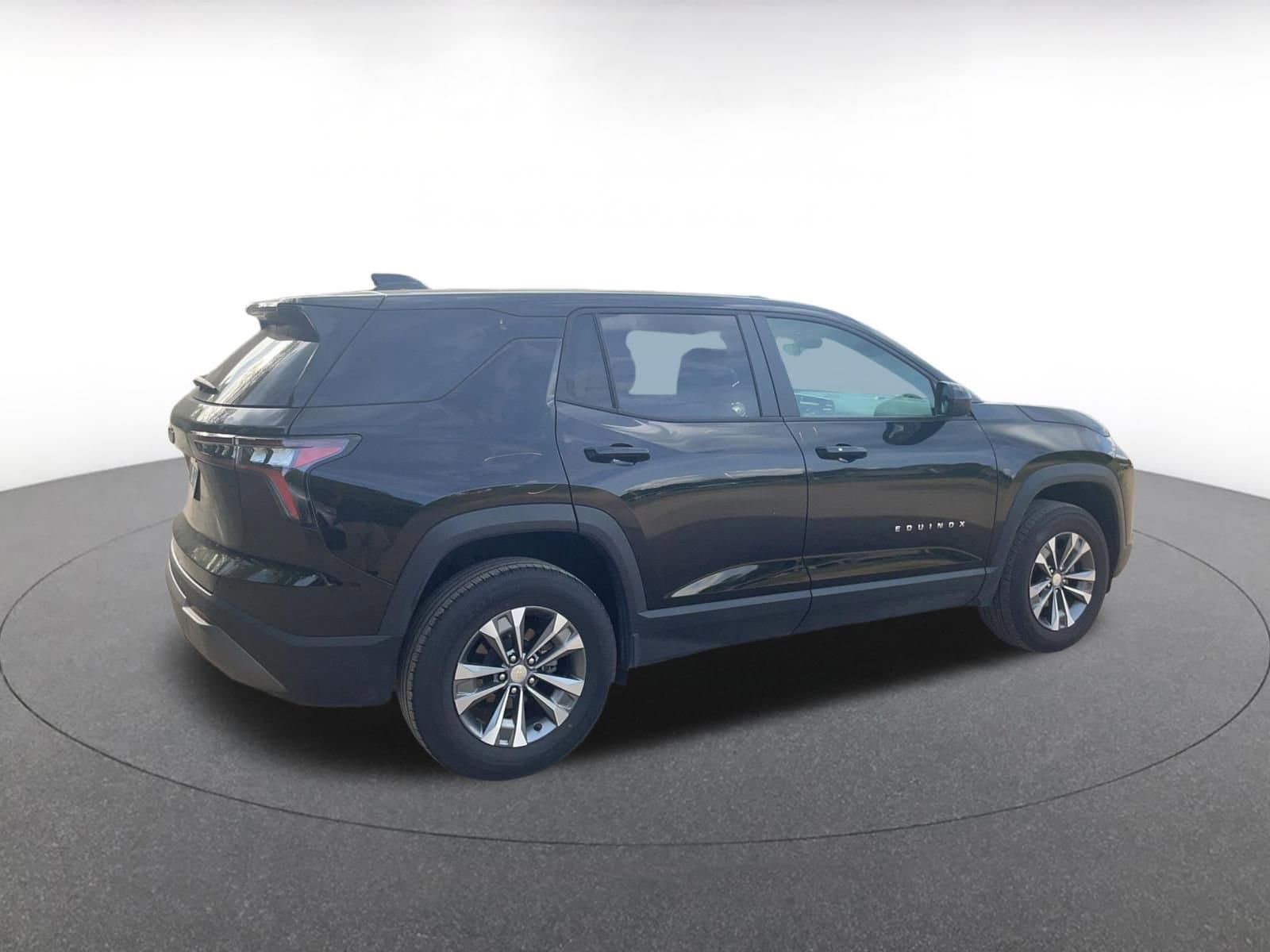 Thumbnail: 2025 Chevrolet Equinox - 17