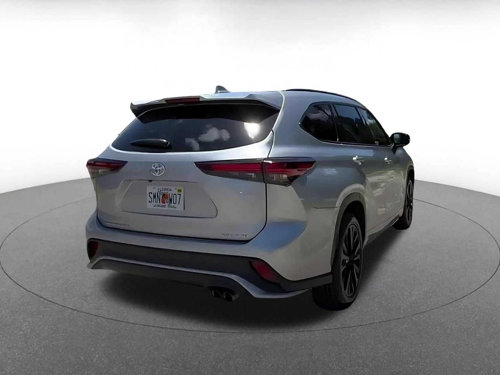 Thumbnail: 2025 Toyota Highlander - 14
