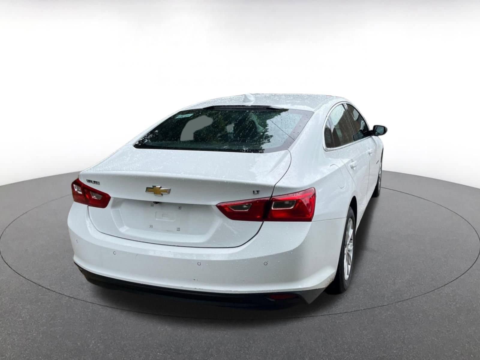 Thumbnail: 2023 Chevrolet Malibu - 12