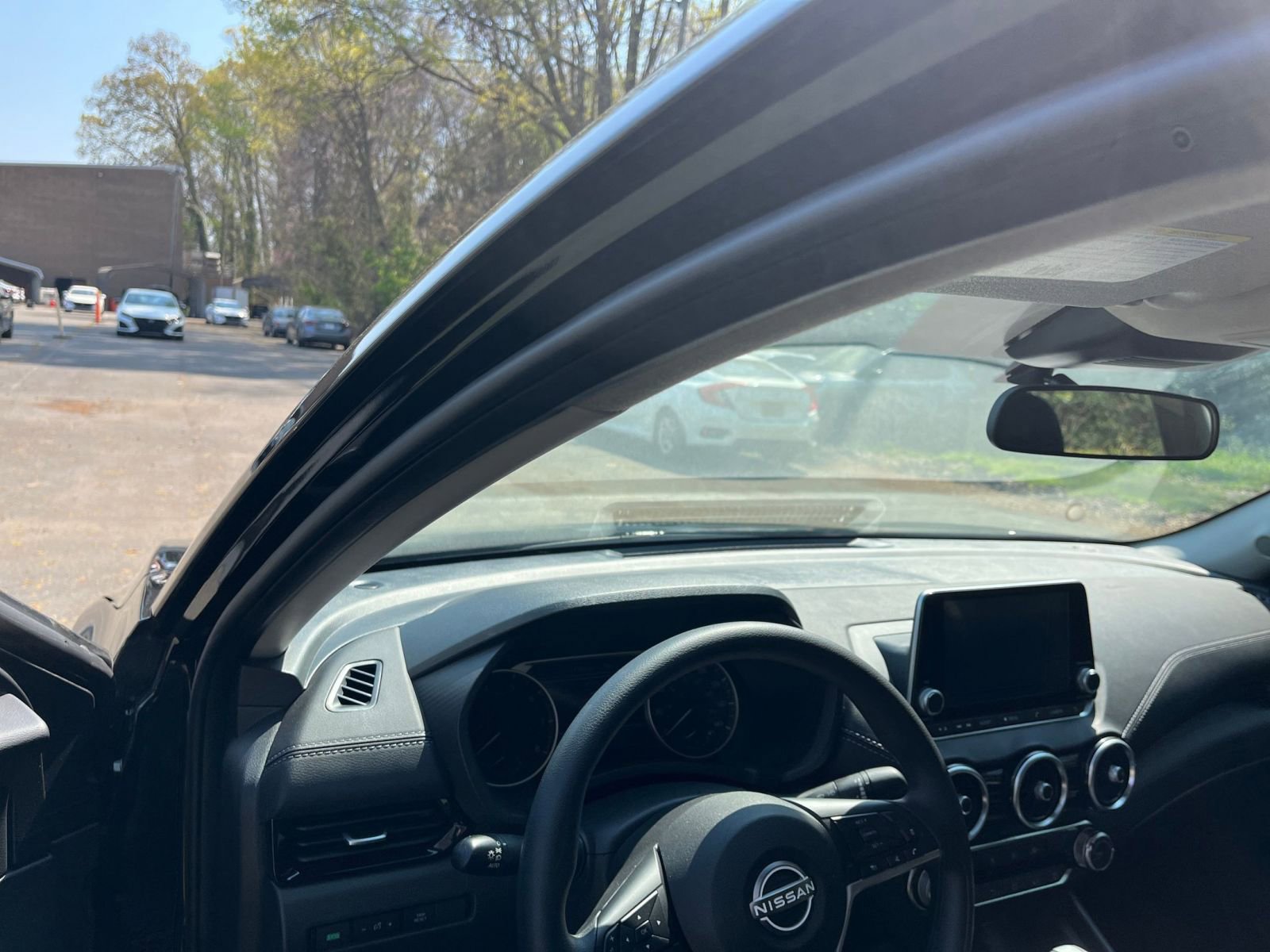 Thumbnail: 2025 Nissan Sentra - 32