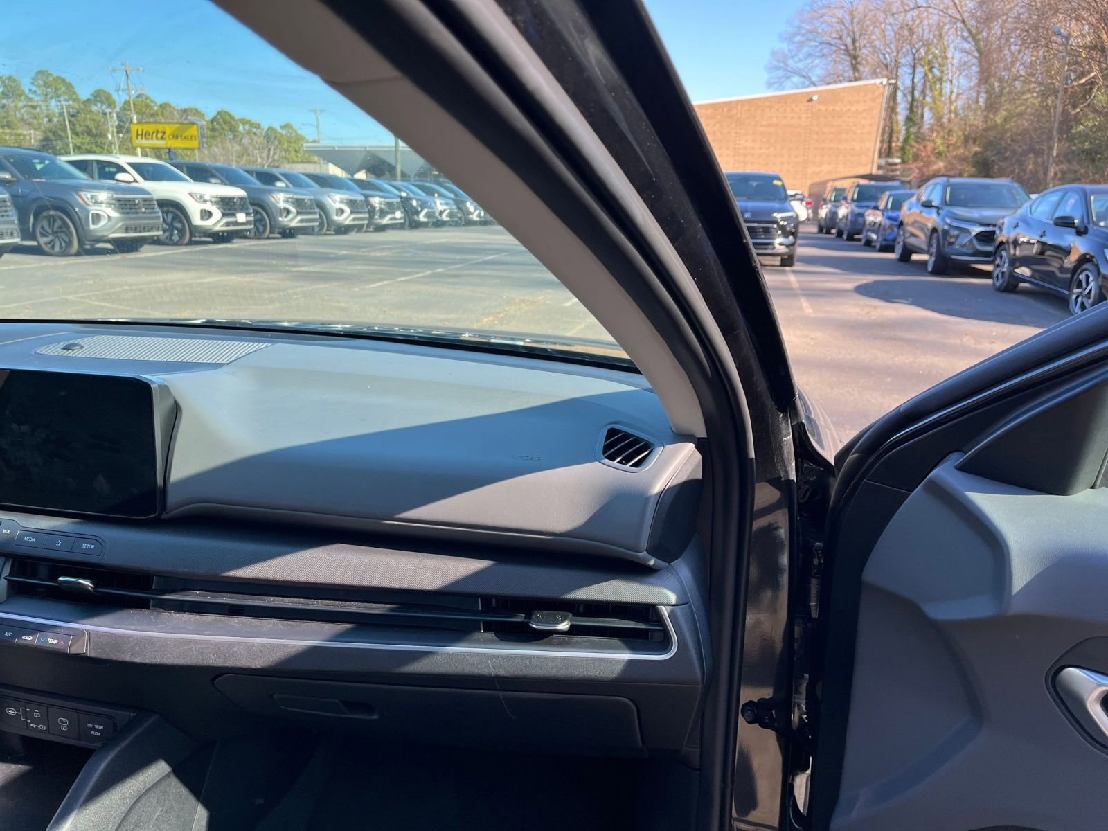 Thumbnail: 2025 Kia K4 - 34