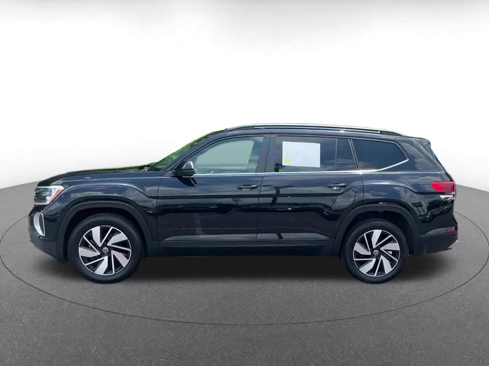 Thumbnail: 2024 Volkswagen Atlas - 8