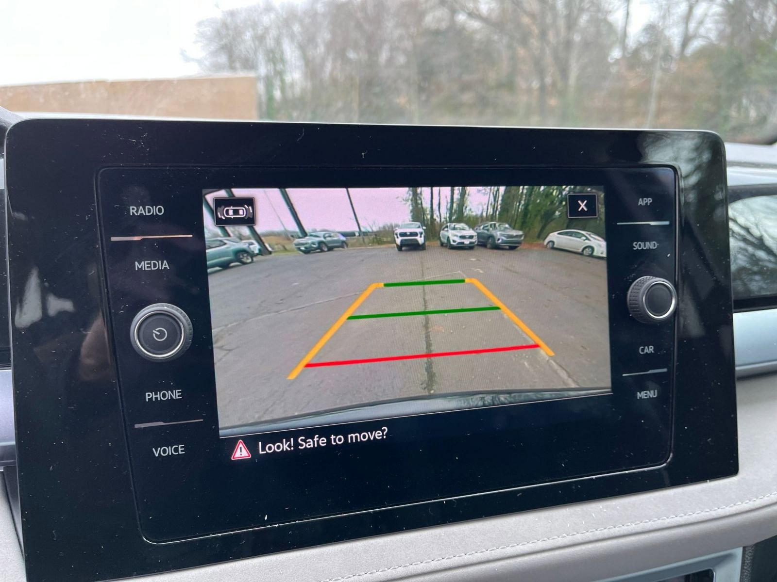 Thumbnail: 2025 Volkswagen Taos - 24