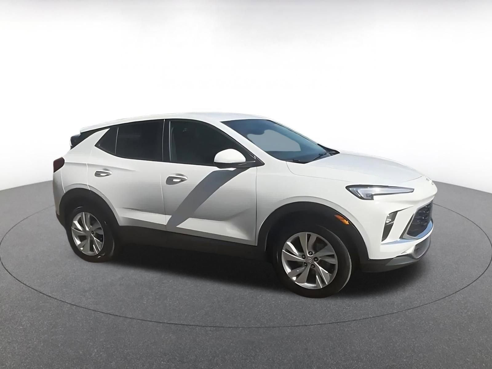 Thumbnail: 2025 Buick Encore GX - 2