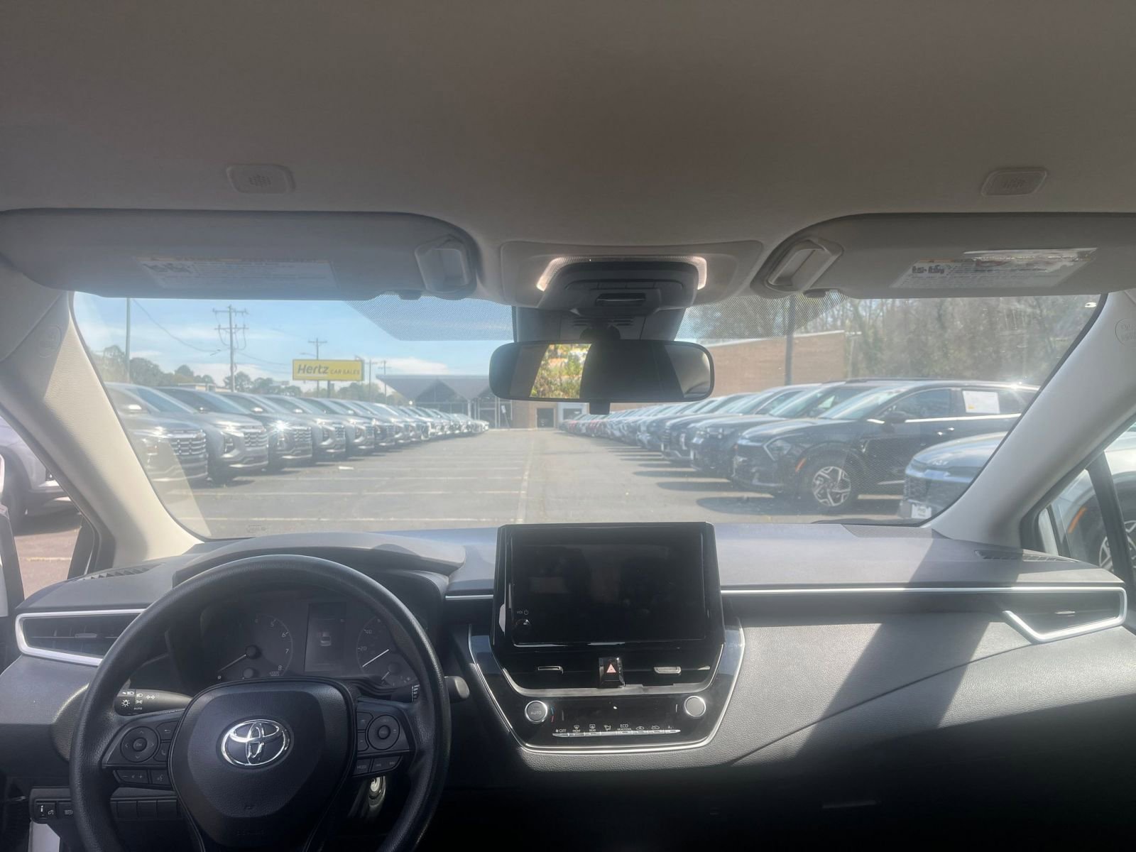 Thumbnail: 2025 Toyota Corolla - 31