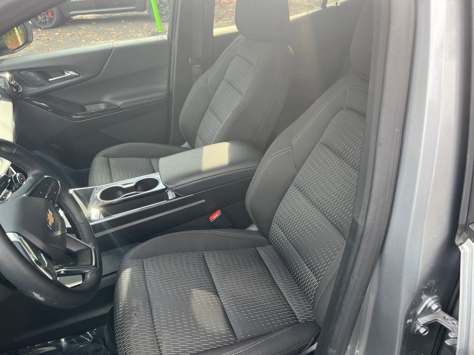 Thumbnail: 2025 Chevrolet Equinox - 32