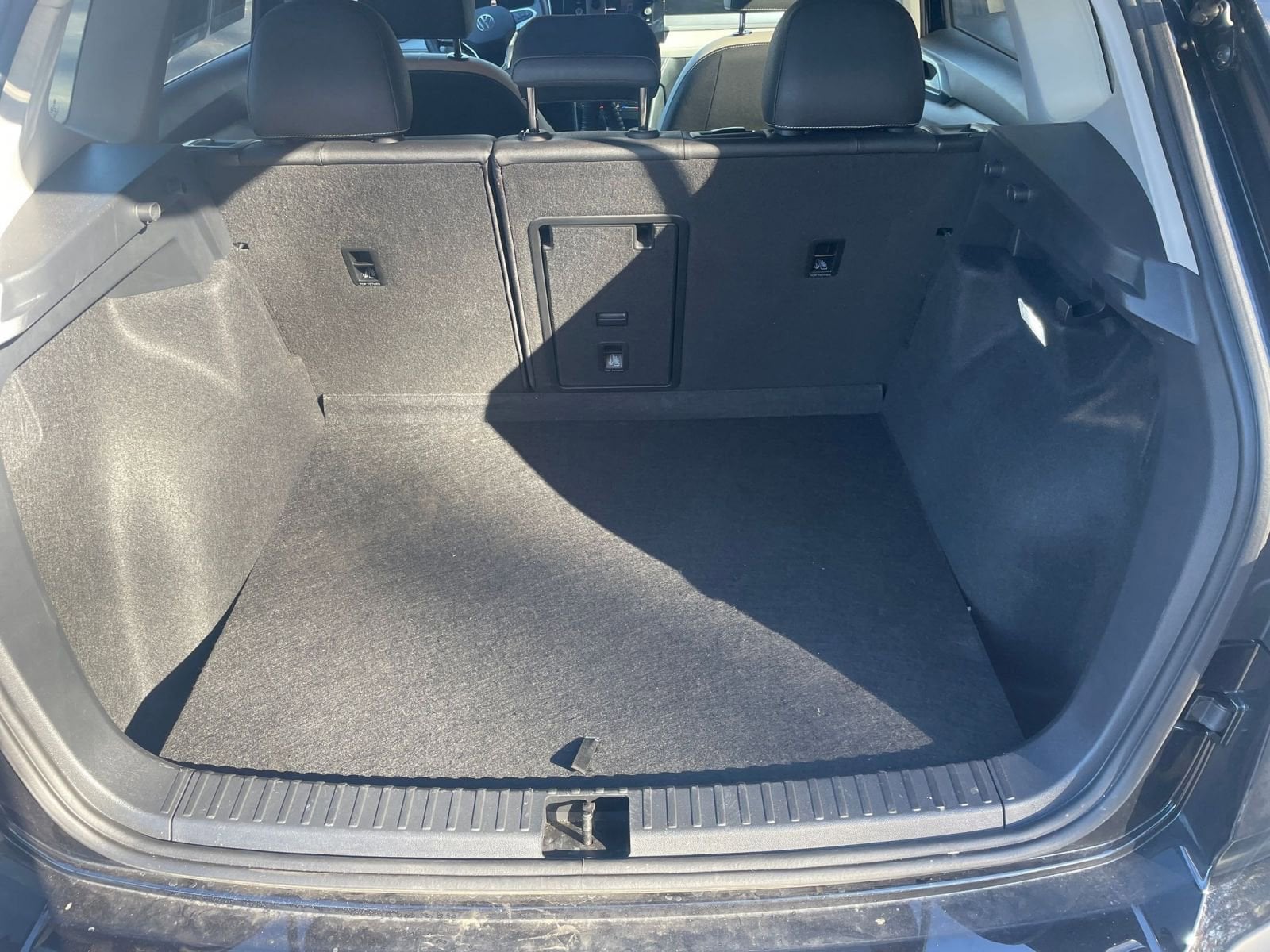 Thumbnail: 2025 Volkswagen Taos - 27