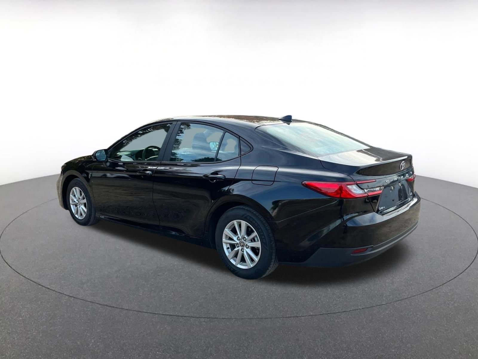 Thumbnail: 2025 Toyota Camry - 10