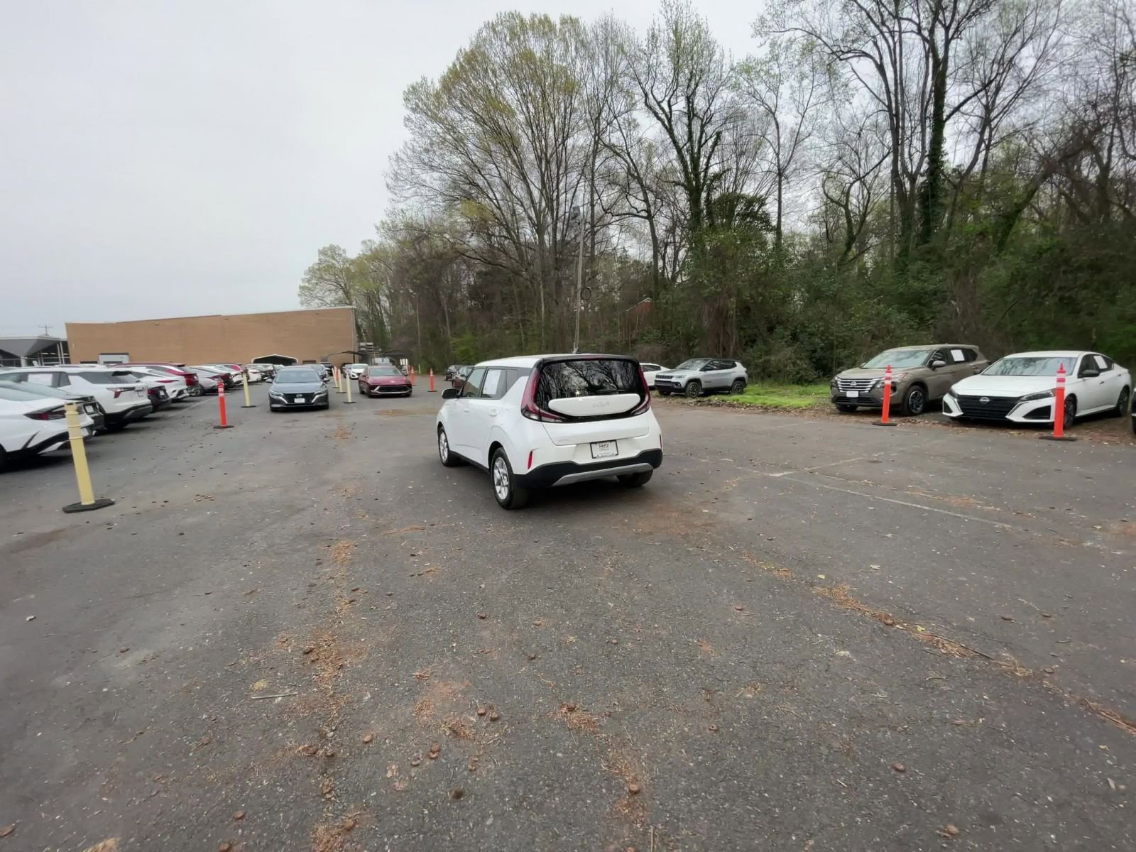 Thumbnail: 2025 Kia Soul - 16