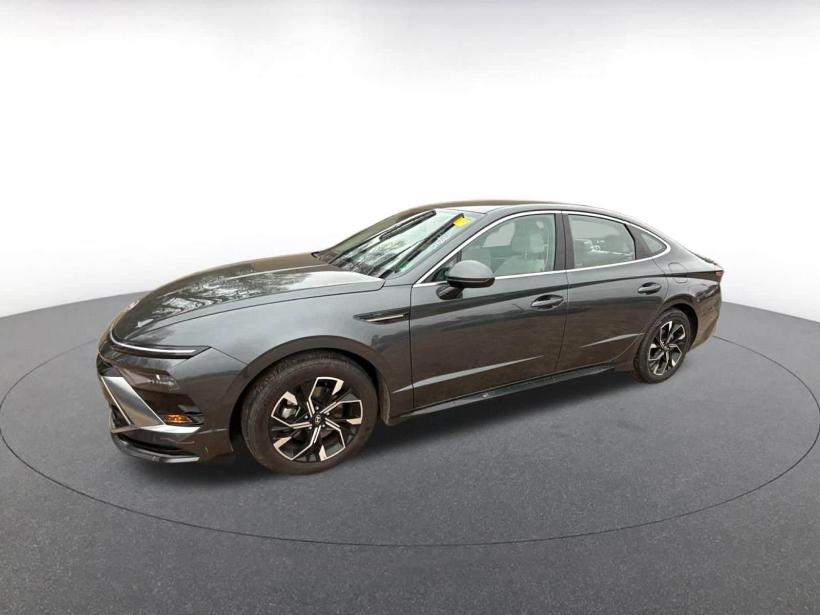 Thumbnail: 2025 Hyundai Sonata - 3