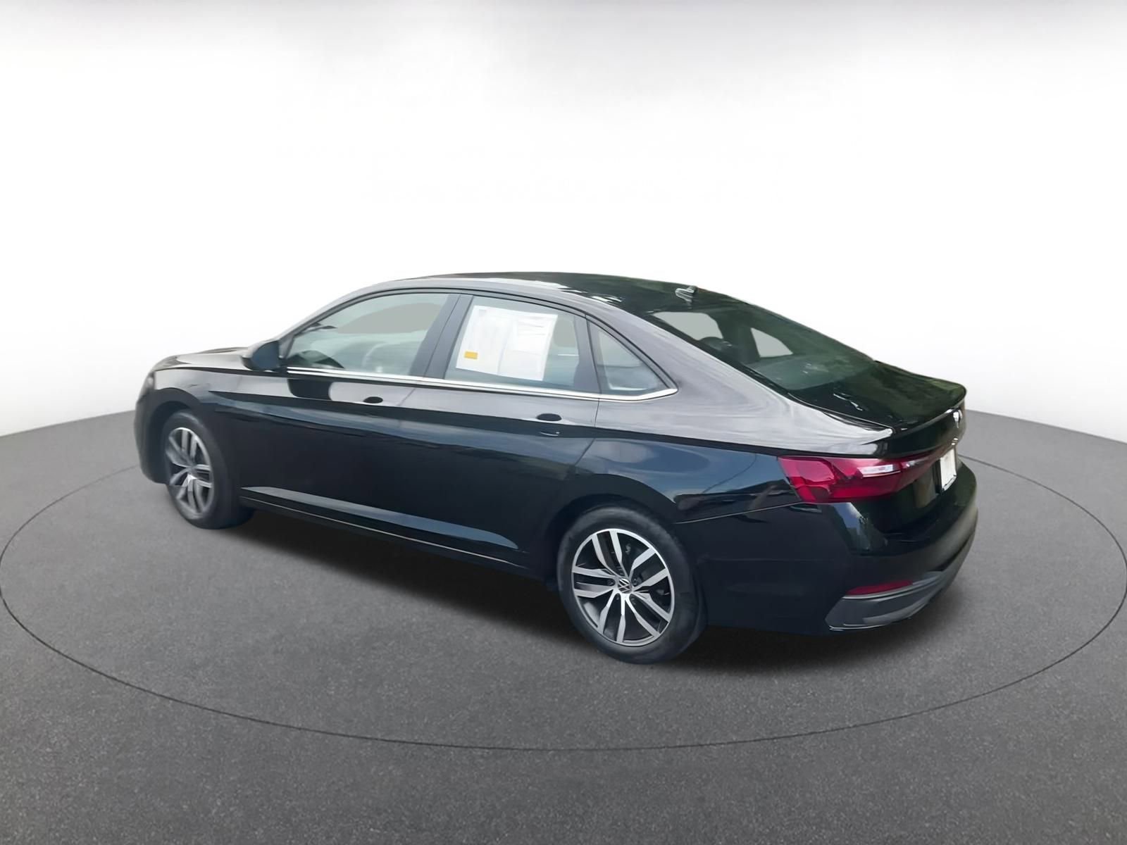 Thumbnail: 2025 Volkswagen Jetta - 11