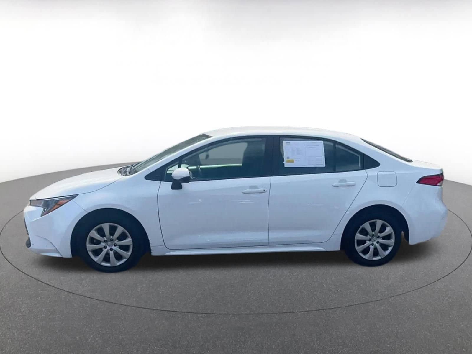 Thumbnail: 2025 Toyota Corolla - 9