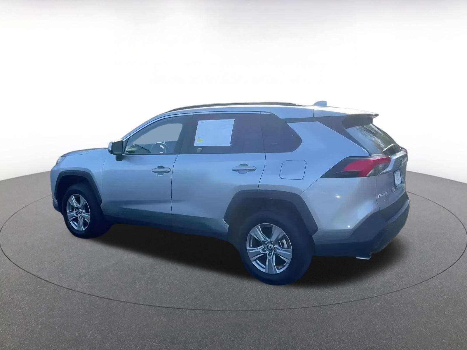 Thumbnail: 2025 Toyota RAV4 - 9