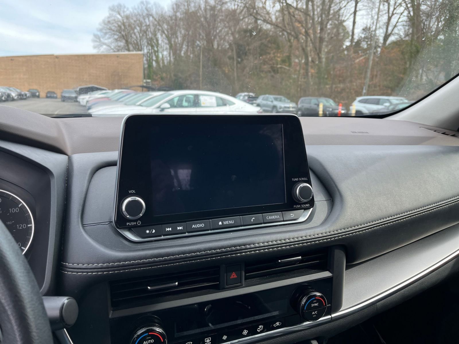 Thumbnail: 2023 Nissan Rogue - 17