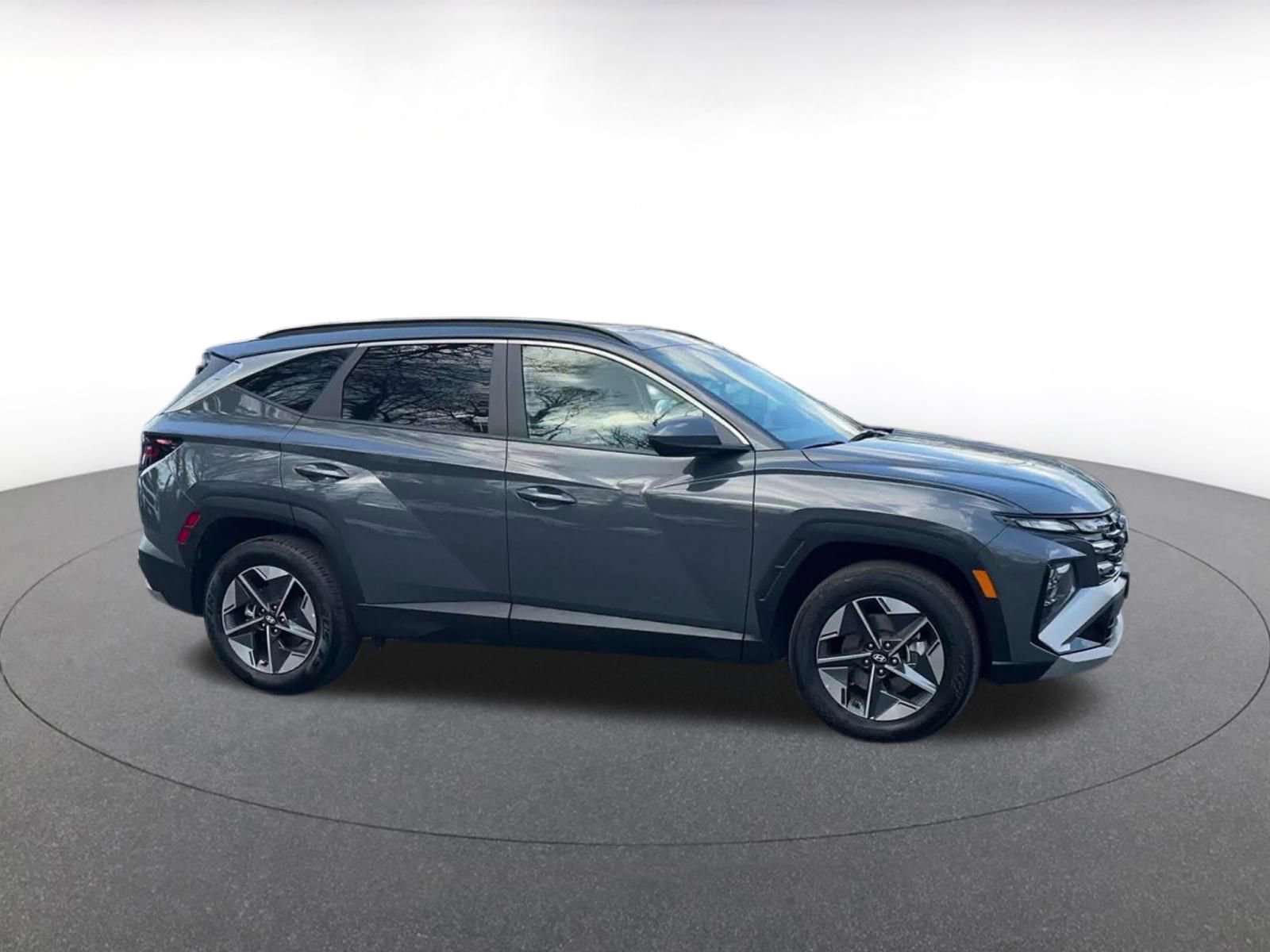 Thumbnail: 2025 Hyundai Tucson - 2