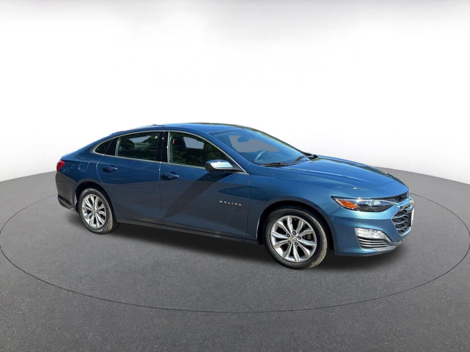 Thumbnail: 2024 Chevrolet Malibu - 1