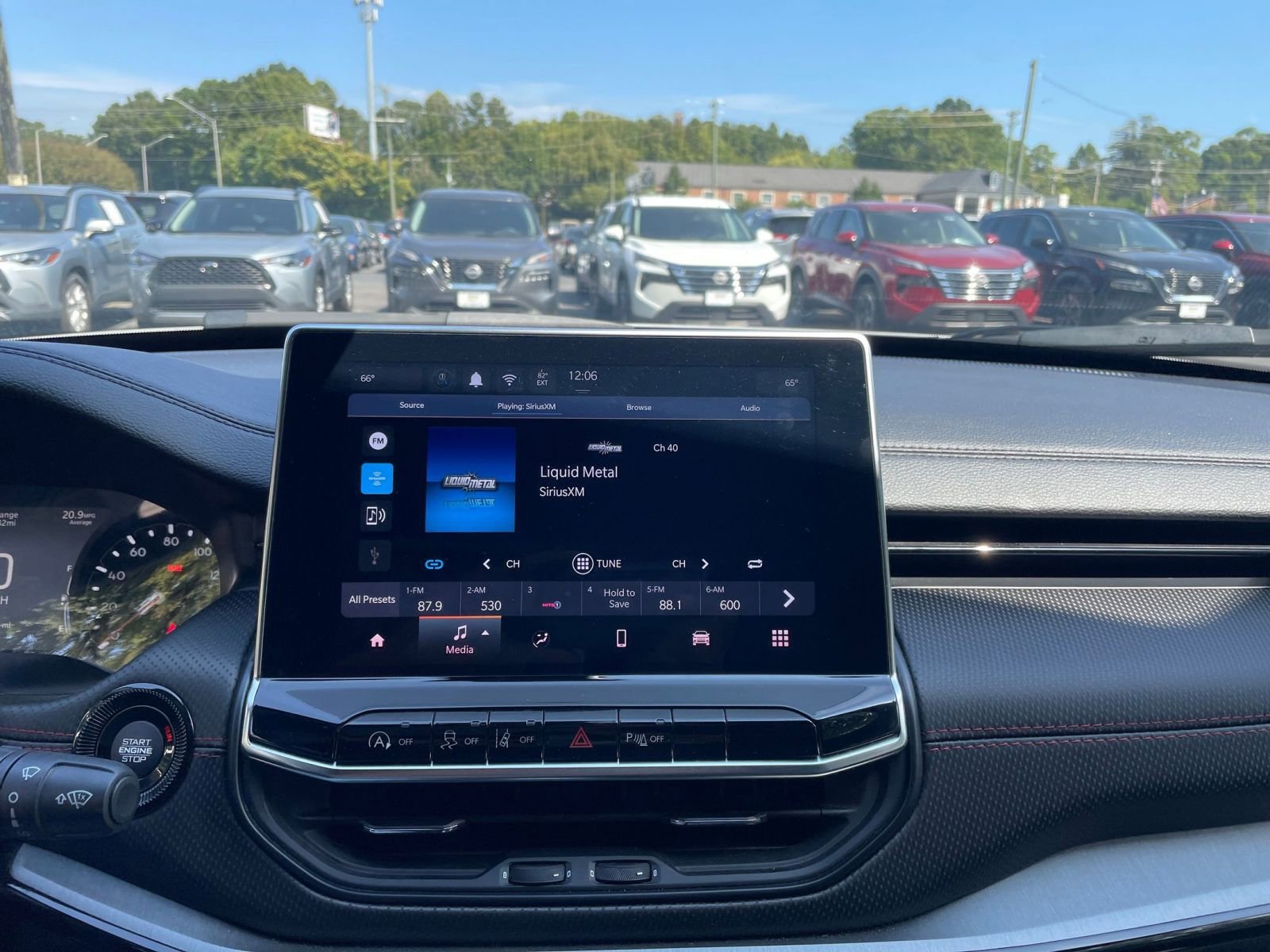 Thumbnail: 2025 Jeep Compass - 18