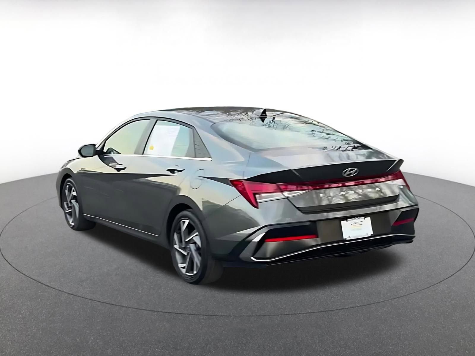 Thumbnail: 2025 Hyundai Elantra - 11