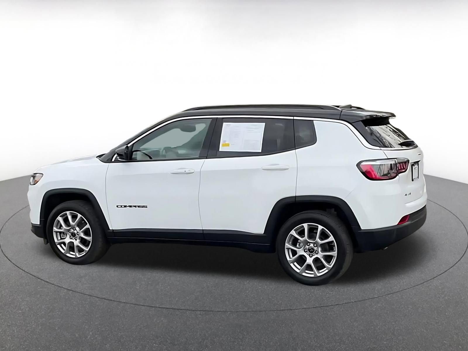 Thumbnail: 2025 Jeep Compass - 10