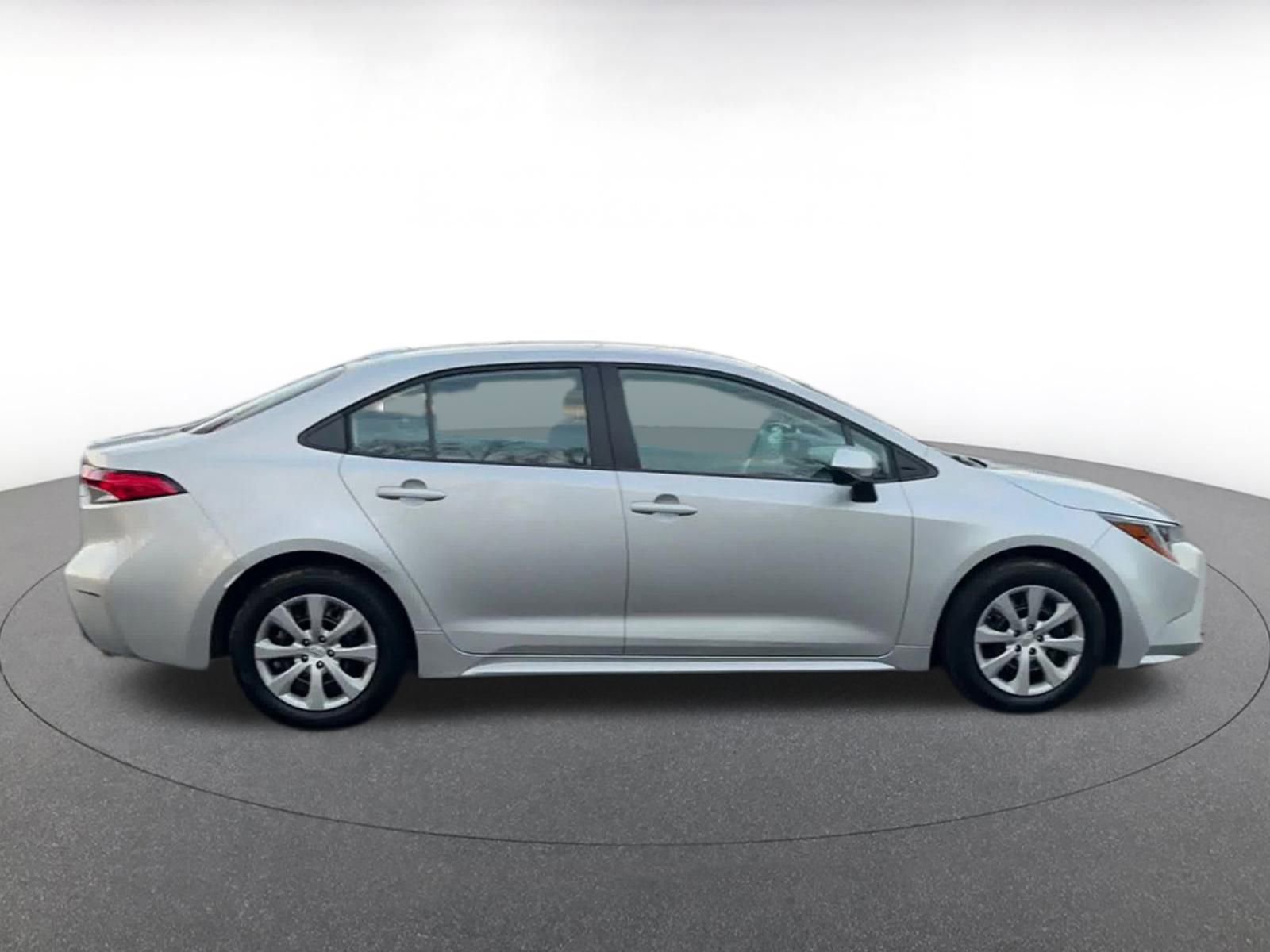 Thumbnail: 2025 Toyota Corolla - 16