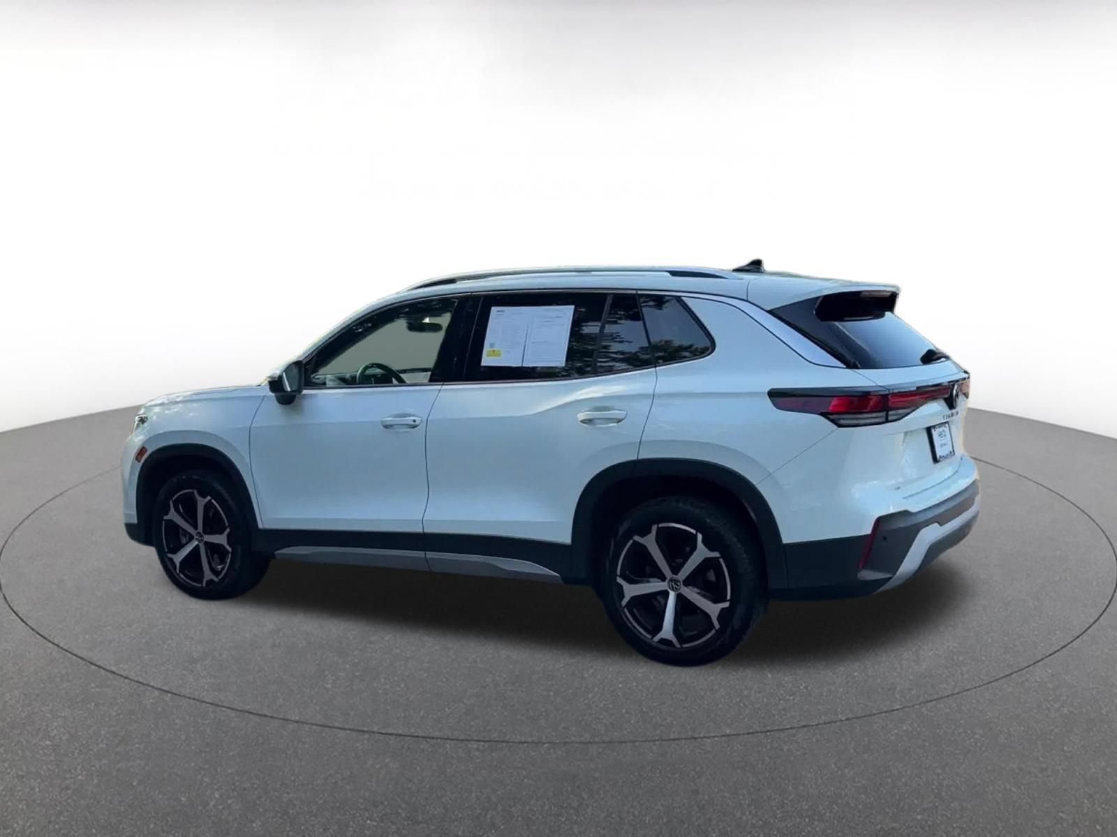 Thumbnail: 2026 Volkswagen Tiguan - 10