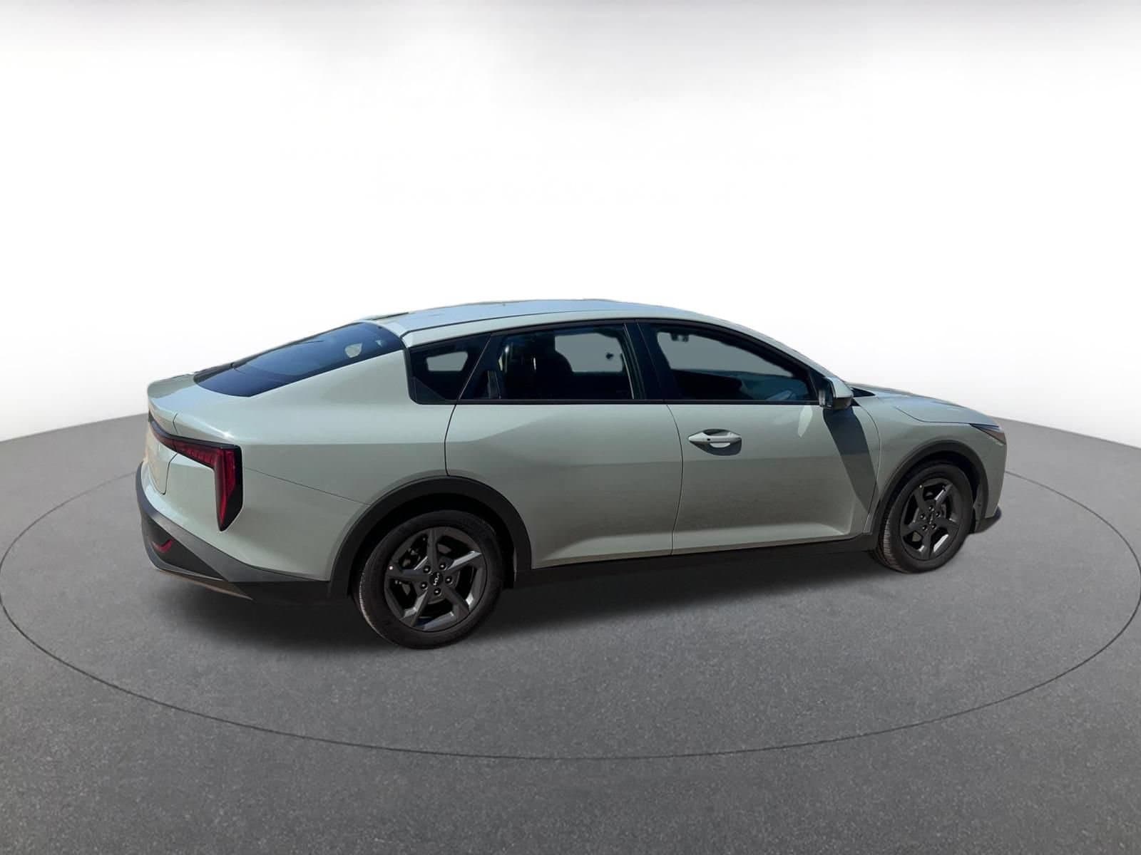 Thumbnail: 2026 Kia K4 - 17