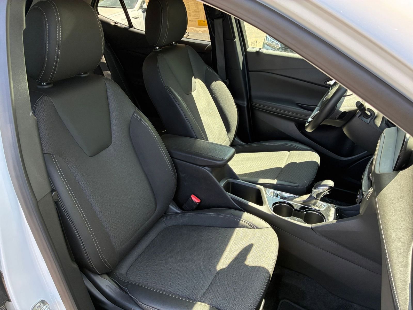 Thumbnail: 2025 Buick Encore GX - 35
