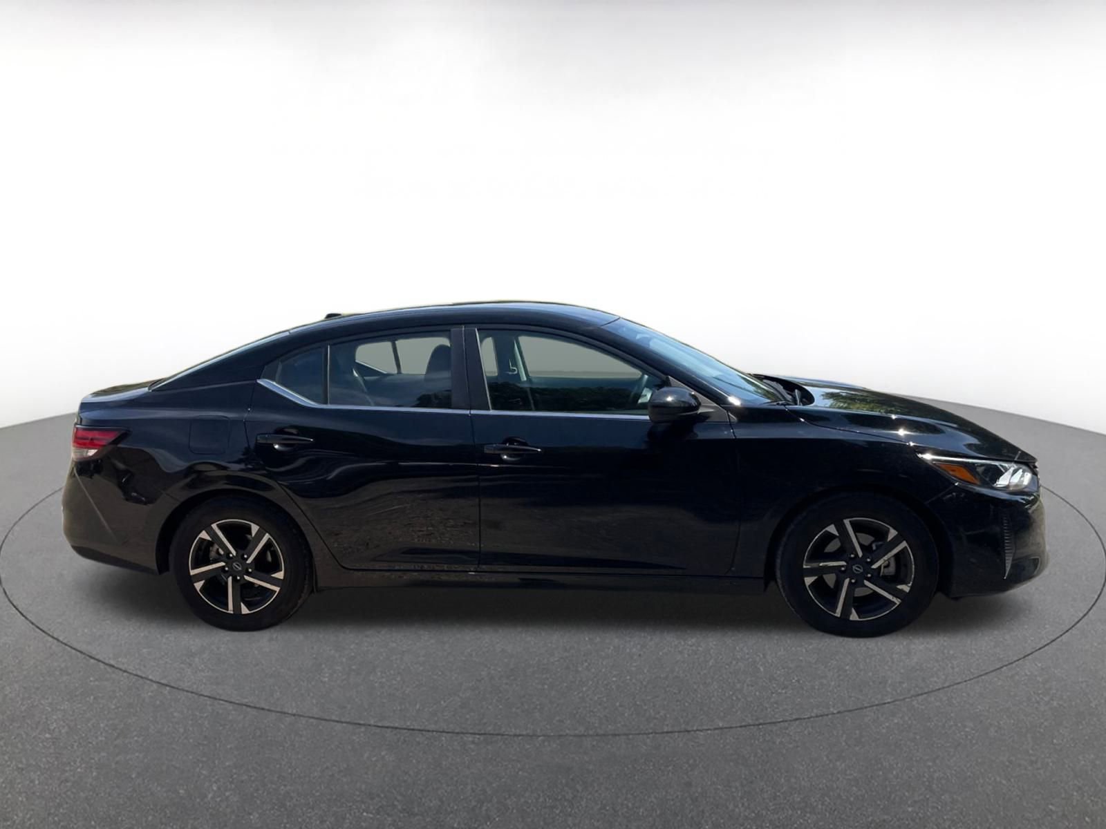 Thumbnail: 2024 Nissan Sentra - 18