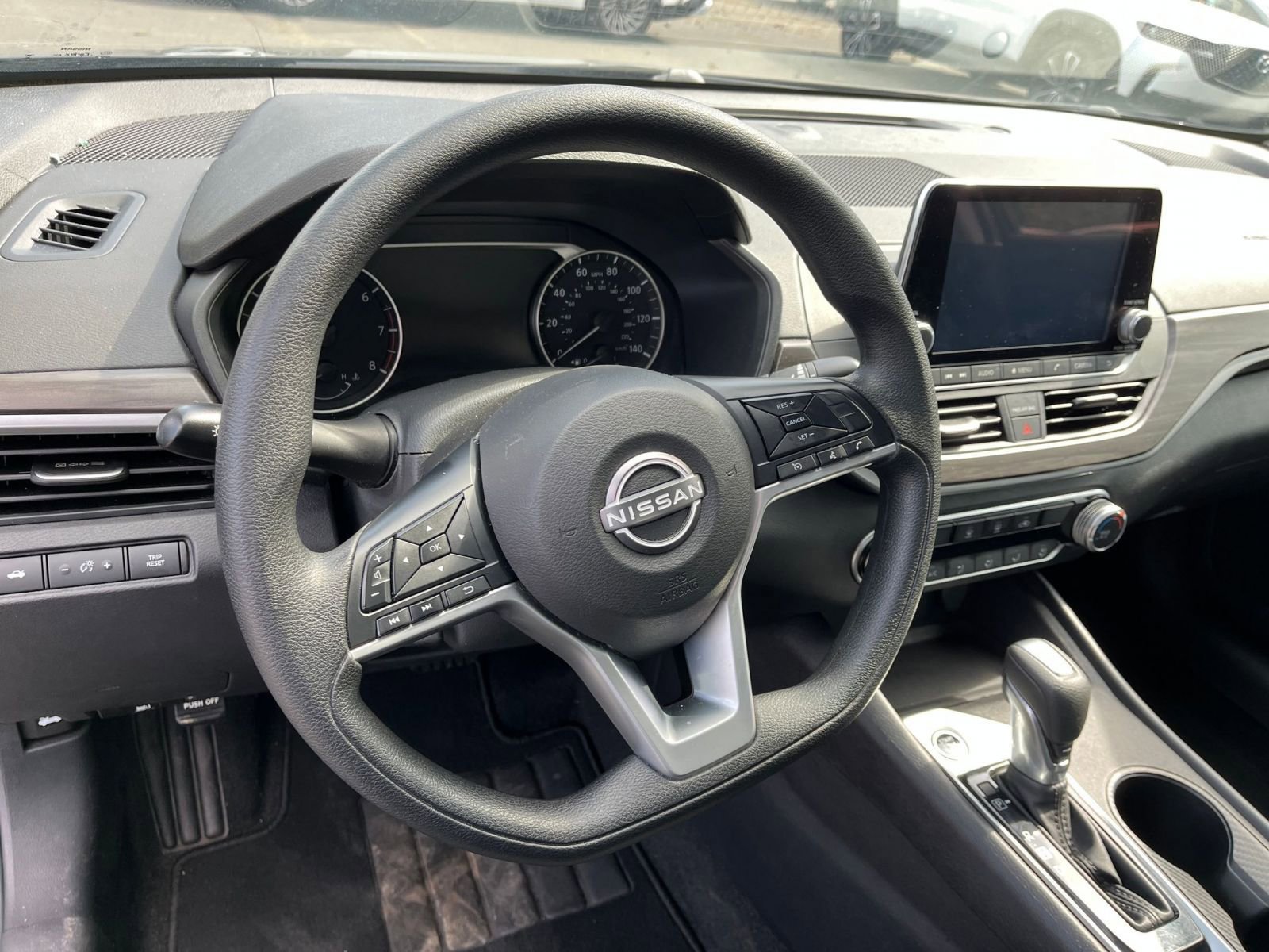 Thumbnail: 2025 Nissan Altima - 28