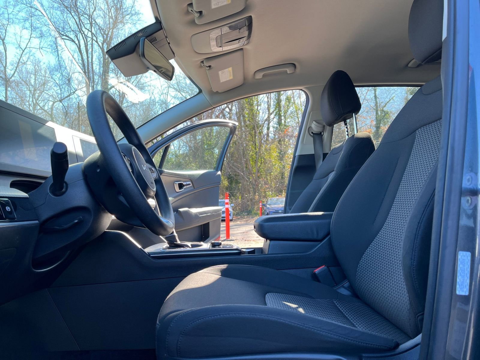 Thumbnail: 2025 Kia Sportage - 25